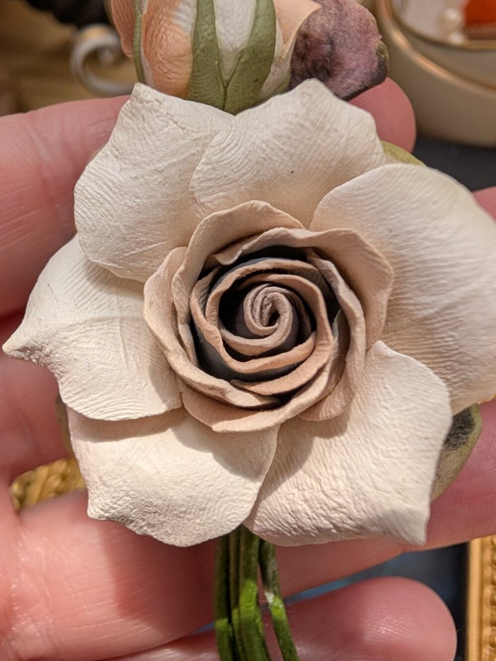 Vintage 1950's Handmade Unique Cream Roses Brooch - Picture 8 of 13